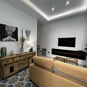https://super-deluxe-plaza-constitucin-mlaga.es-andalucia.com